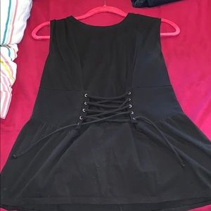 EXPRESS TANKTOP WITH BUILT IN LACE BELT